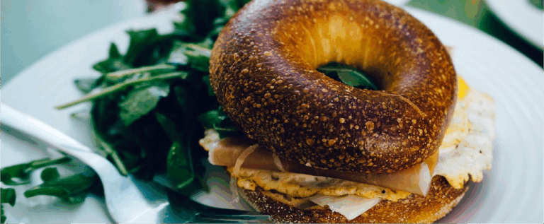 bagel corner cerca